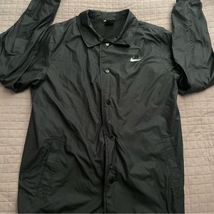 NIKESB wind breaker